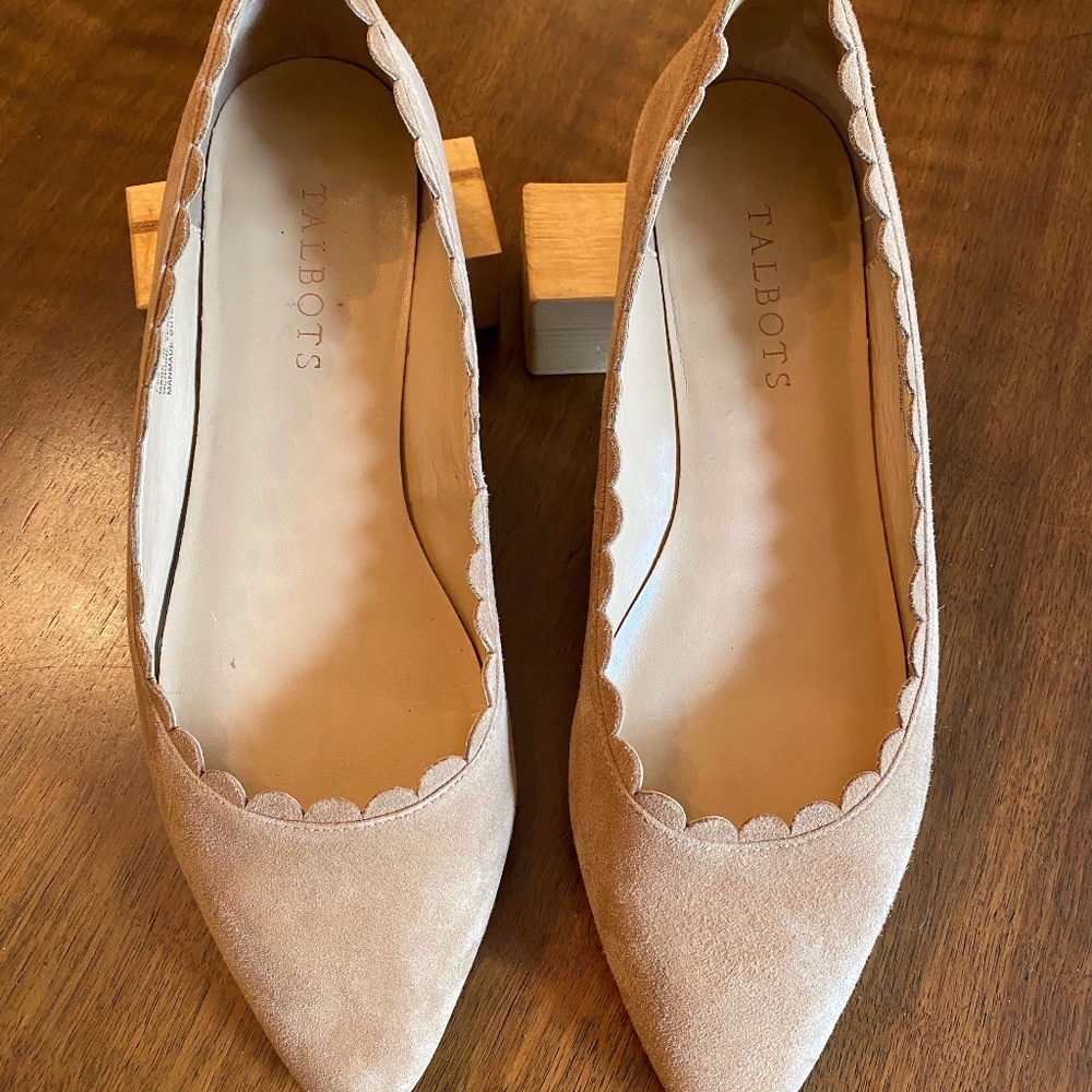 Talbots light brown suede leather flats. 7M